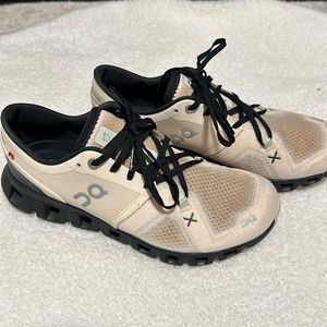 On Cloud woman’s size 7. Cloud X, soft pink/navy/mint